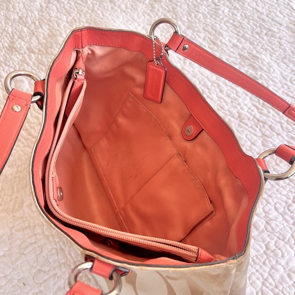 Coach bag - Picture 2 of 3